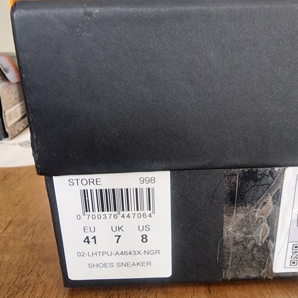 Zegna Men's Black Leather Sneakers with Brown Trim - Picture 4 of 5